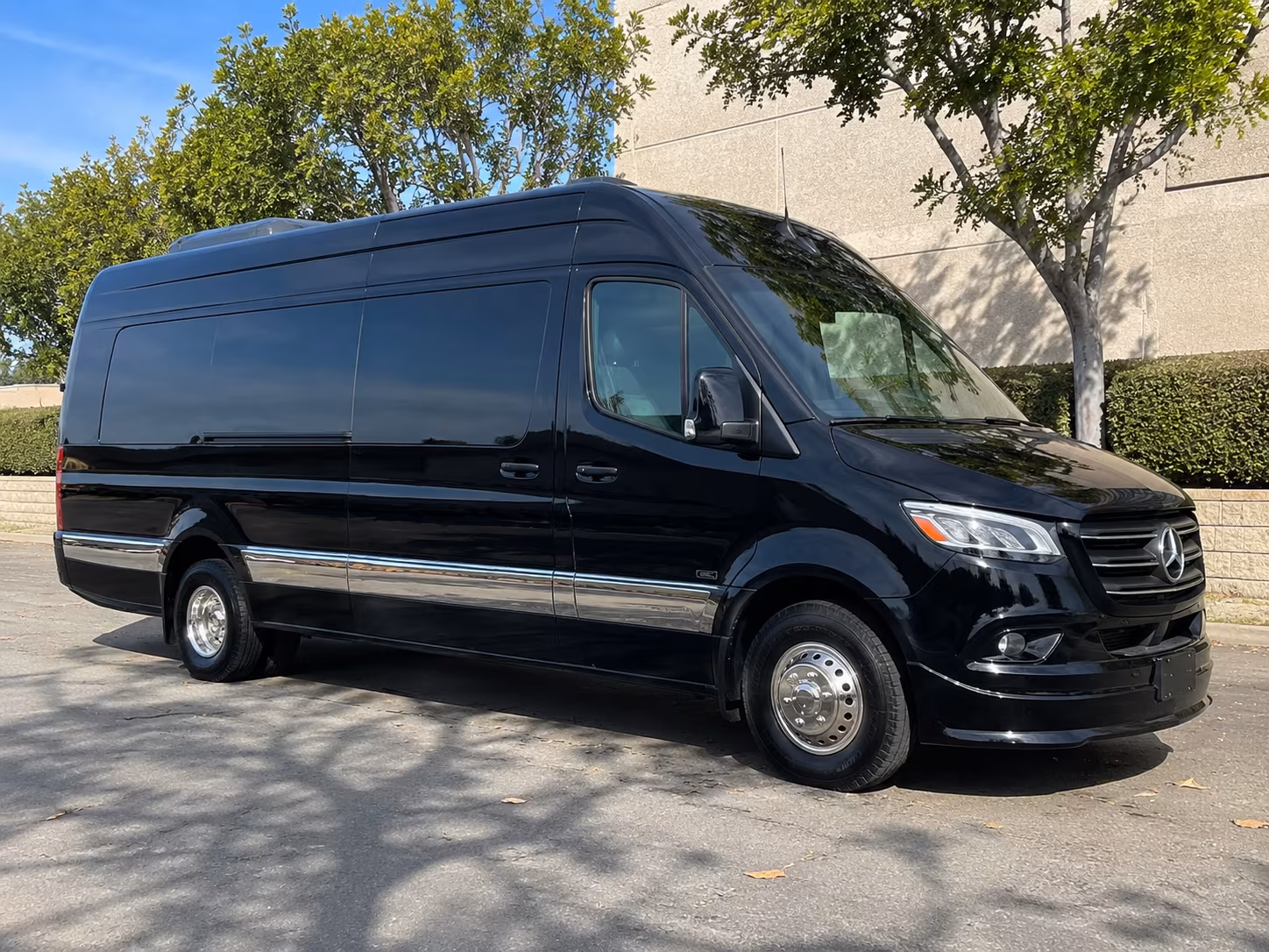 Hayward Airport Shuttle & Transportation party bus exterior