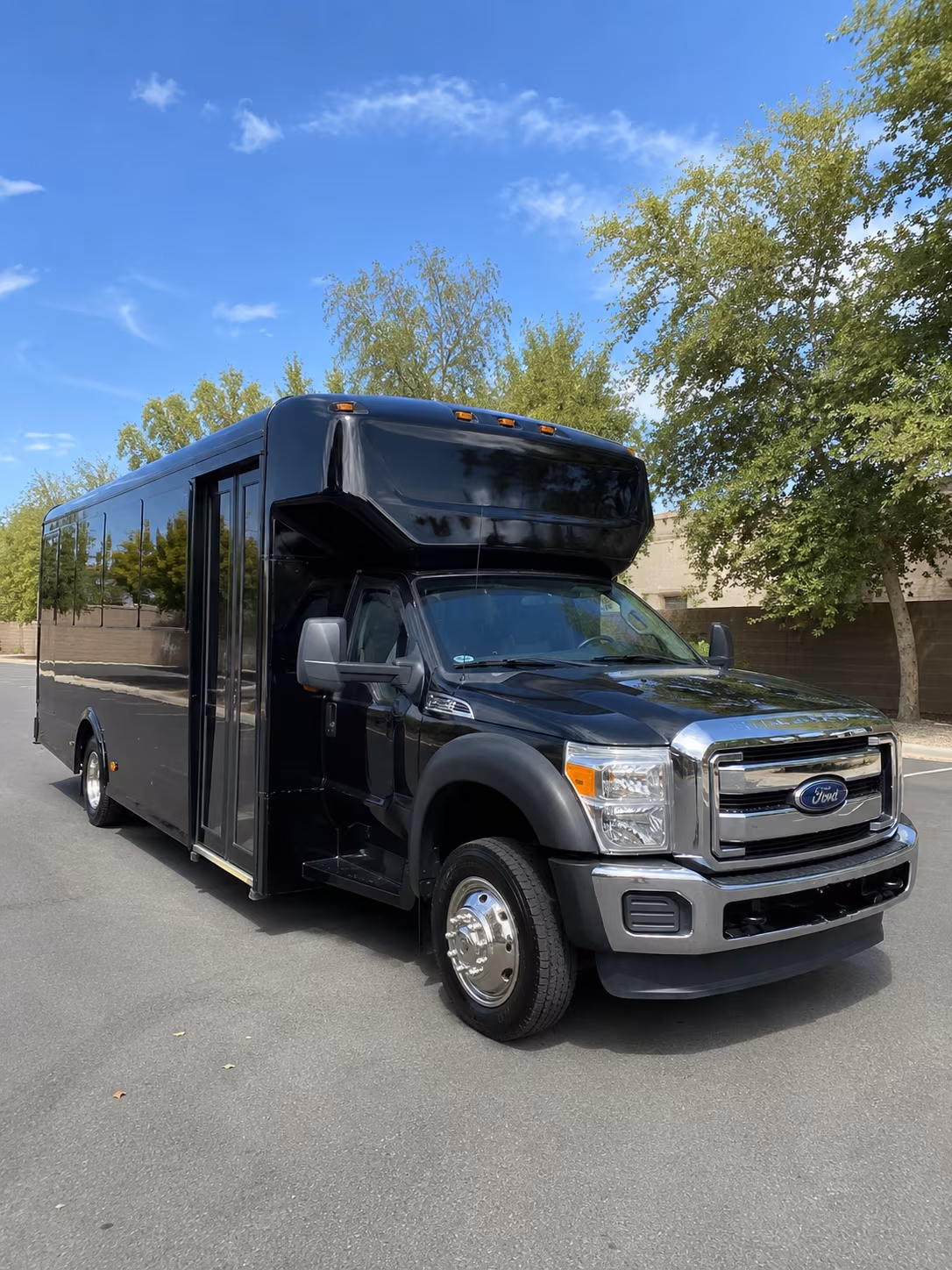 Hayward Homecoming & Prom Party Bus Rentals